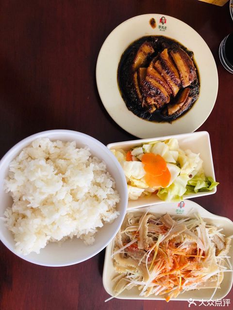 梅菜扣肉飯套餐圖片