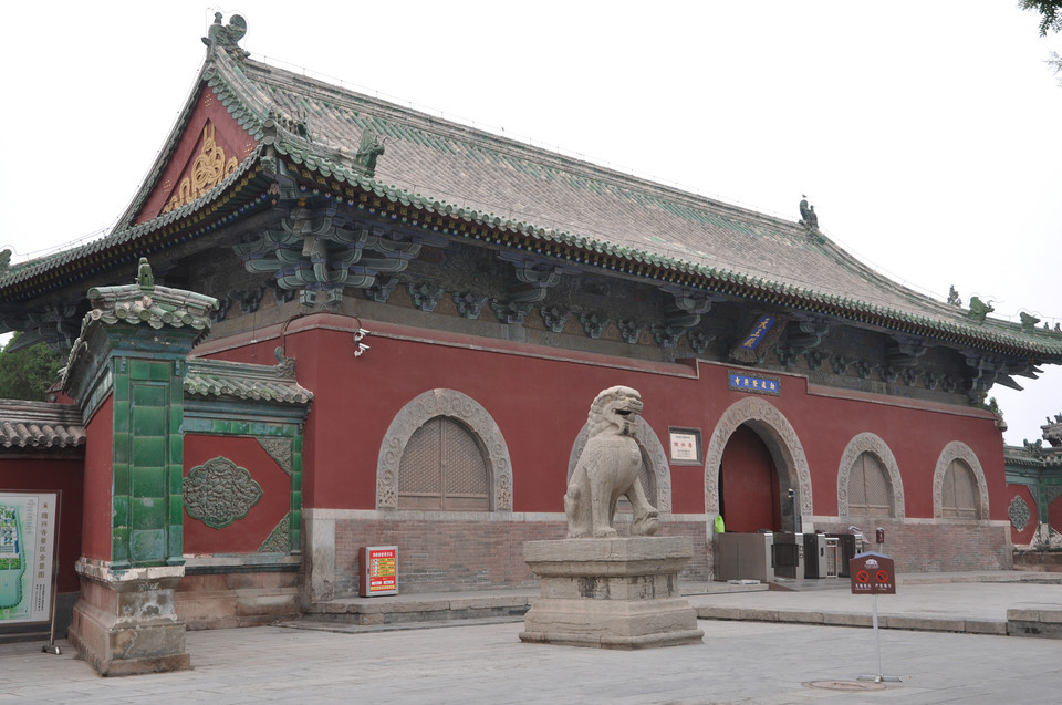 地址(位置,怎么去,怎么走,在哪,在哪里,在哪儿):石家庄市正定县隆兴寺