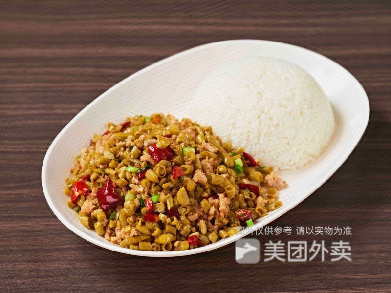 酸豆角肉末木桶饭图片