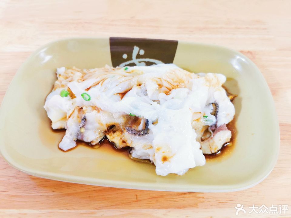 鱼片鸡蛋肠粉图片