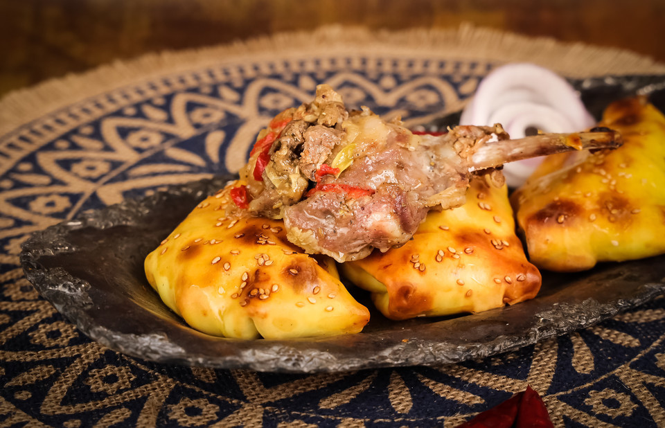 哦吼耶新疆炒米粉烤包子no100