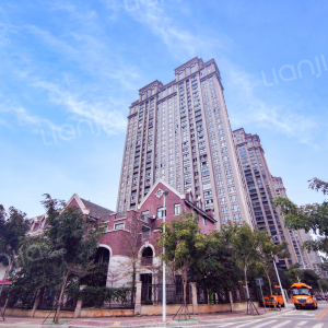 在哪儿):福州市福清市双溪路与虎溪路交汇处附近南电话:中恒首府二期