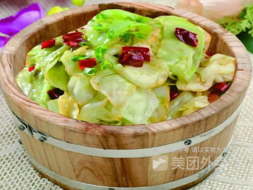 包菜回锅肉饭