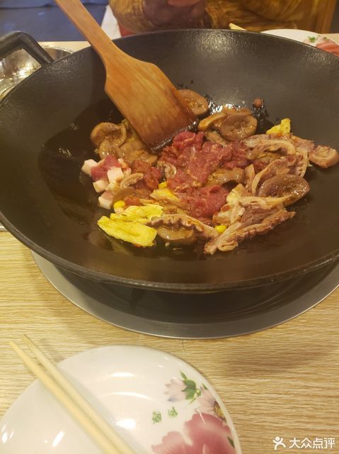 过把瘾骨头鱼锅烤肉自助