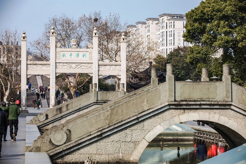 运河文化广场位于杭州市拱墅区金华路2号推荐菜:分类:风景名胜;scenic