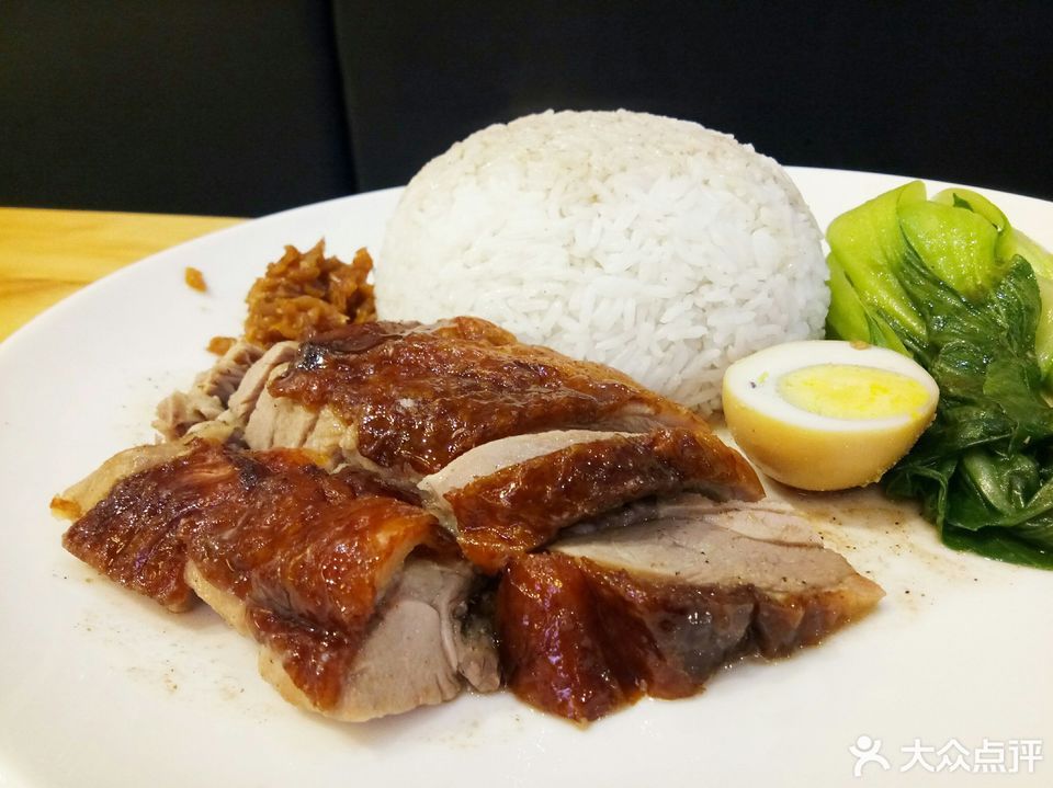 烧鸭腿饭图片