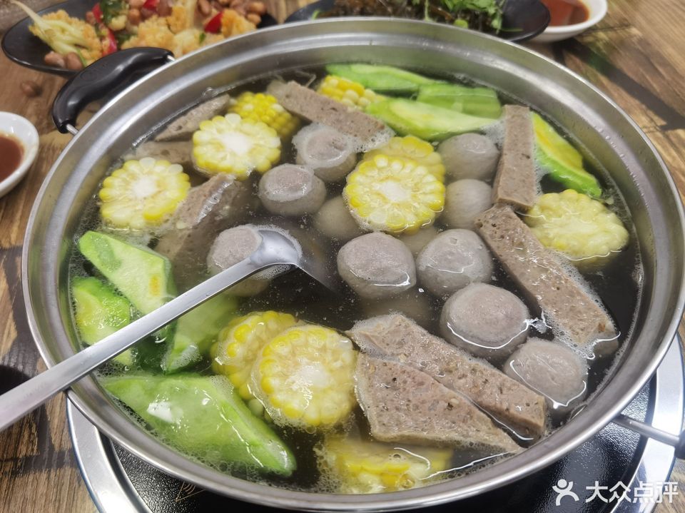 牛肉丸火锅图片