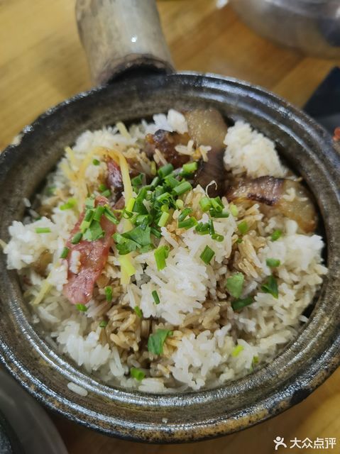 冲口柴火煲仔饭