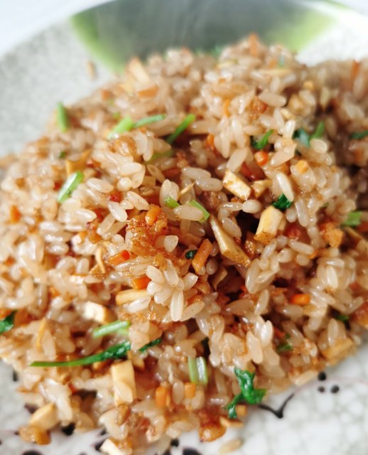 特色炒糯米饭图片