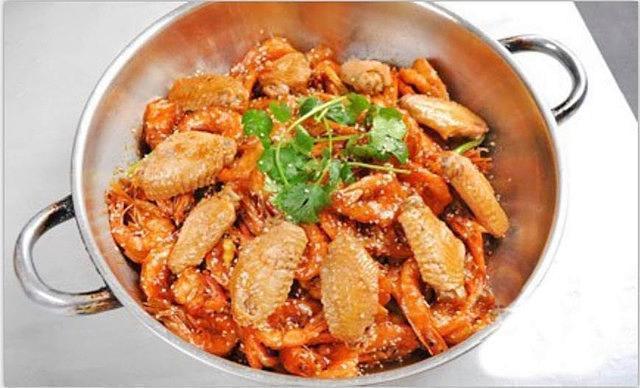 干锅鸡翅虾图片