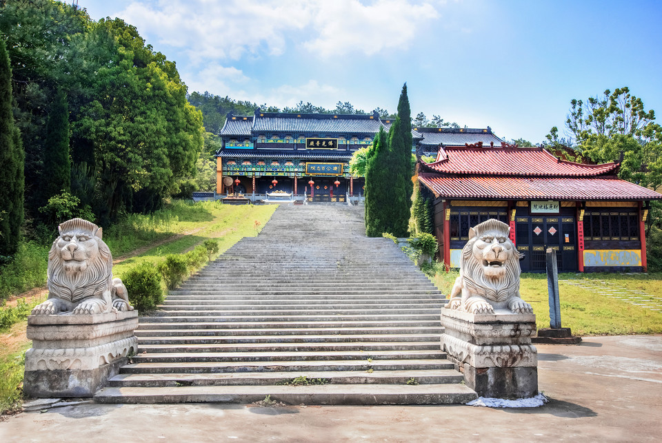 齐庐山风景区图片