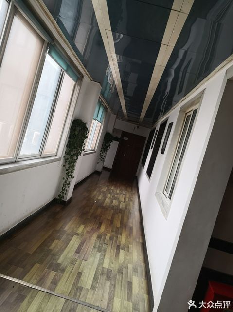 金成时代广场物业电话