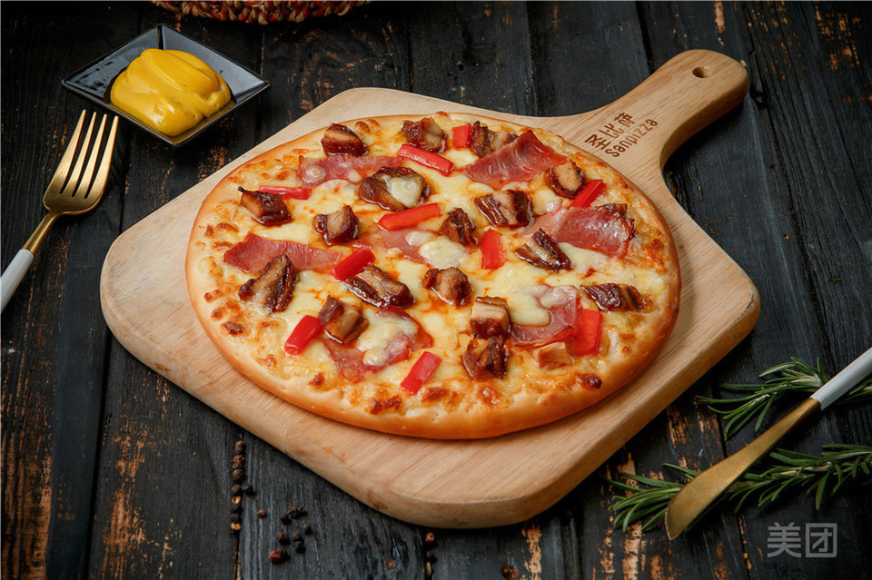 培根鸡肉披萨图片