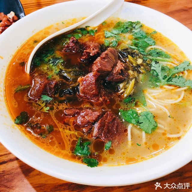 酸菜红烧牛肉面(新乐坊店)