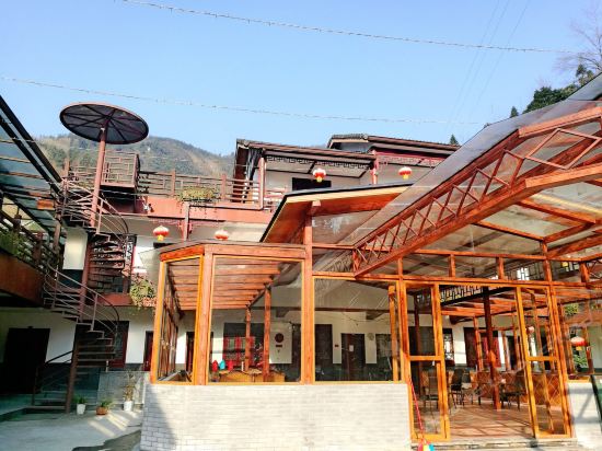 大邑西岭阳光生态山庄图片