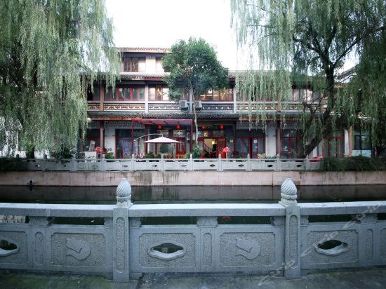 怎么走,在哪,在哪里,在哪儿):苏州市昆山市周庄古镇富贵园画家村30号