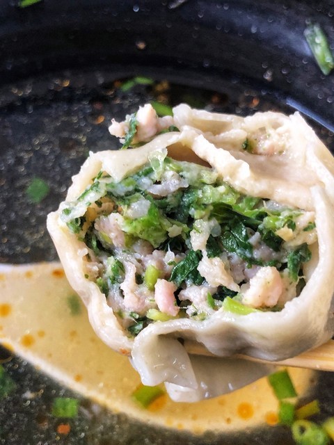 荠菜鲜肉大馄饨图片