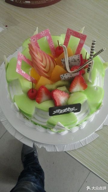 丽都生日蛋糕城河清街店