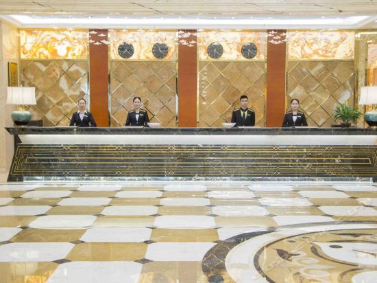 辉煌大酒店位于阿克苏地区阿克苏市阿瓦提路27号推荐菜:分类:川菜