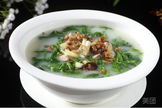 上汤桑叶尖图片