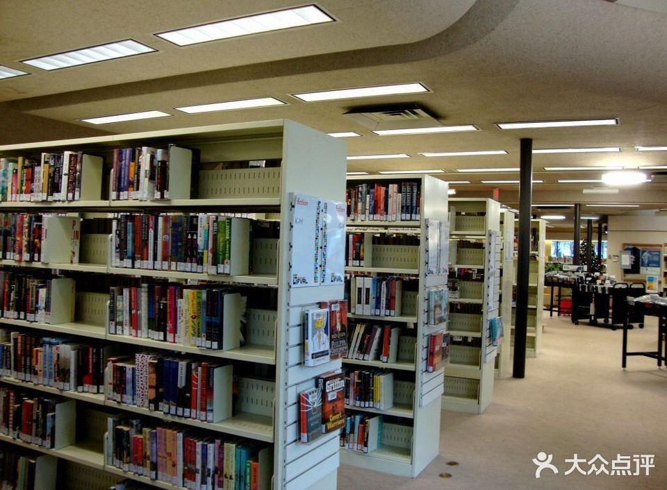 盐城工学院新区图书馆图片