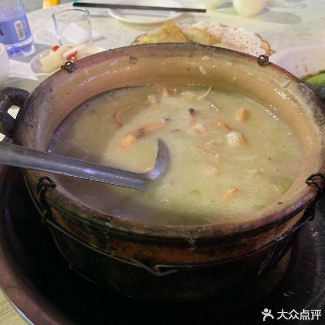 水鱼排骨砂锅粥图片