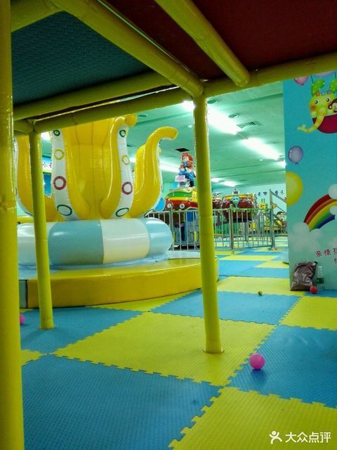              小天使儿童乐园