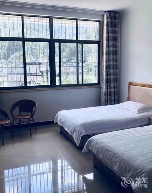 池州市 住宿服务 酒店 > 石台常青山庄