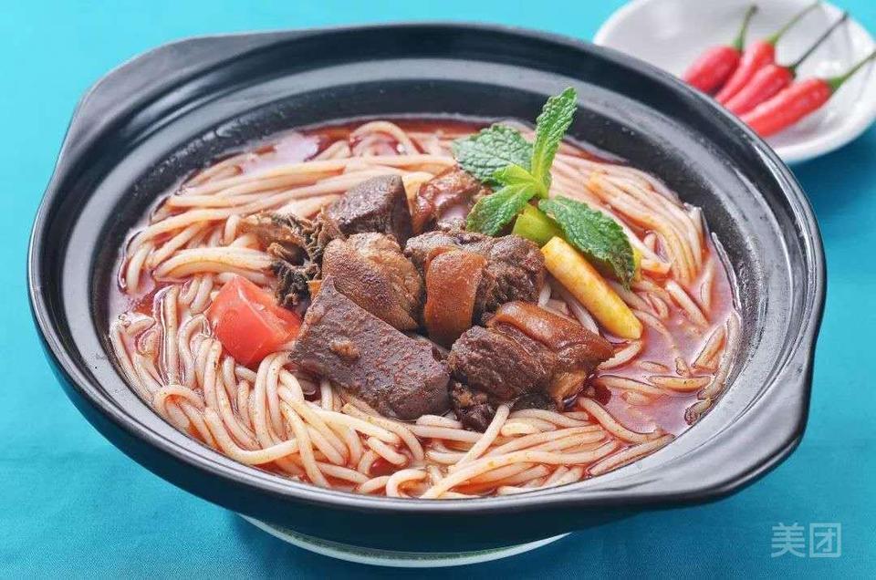 砂锅羊肉米线