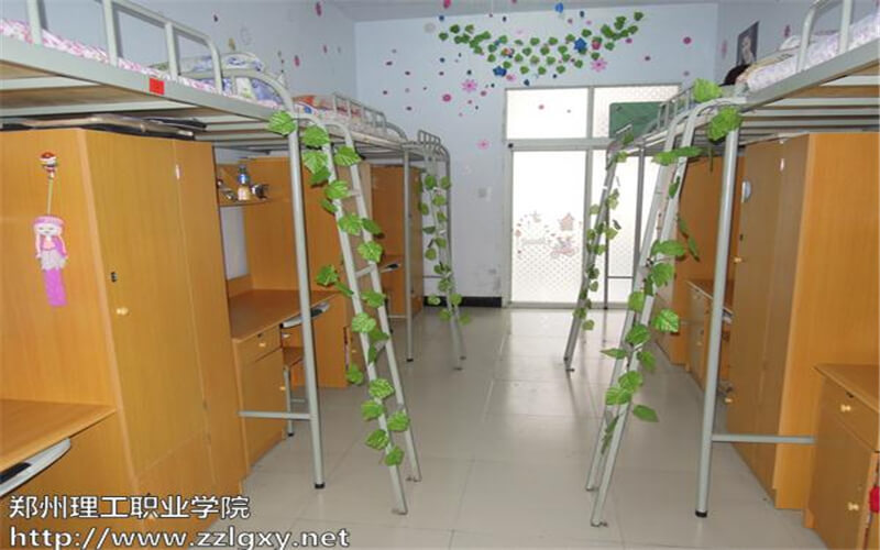 郑州外国语学校宿舍图片