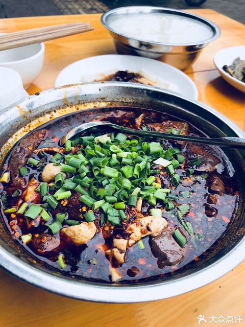 大邑新场古镇周血旺