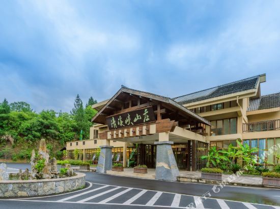 【绥阳十二背后清溪峡山庄】地址,电话,路线,周边设施_360地图