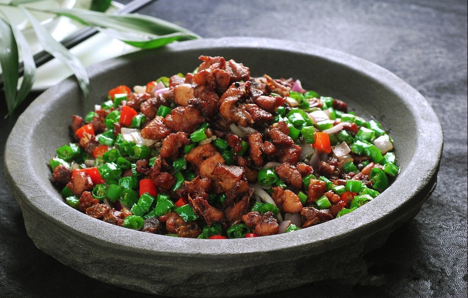 辣爆青椒鸡图片