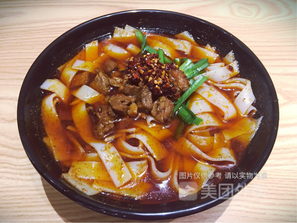 小锅焖肉卷粉图片