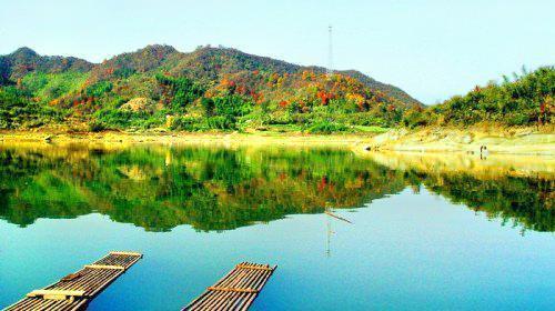 世界木屋村風景區附近的酒店 寧國市恩龍山莊生態旅遊度假區 地址