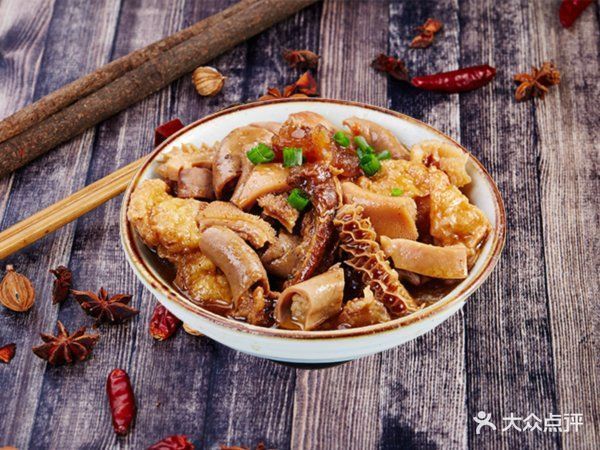 招牌面筋牛杂图片