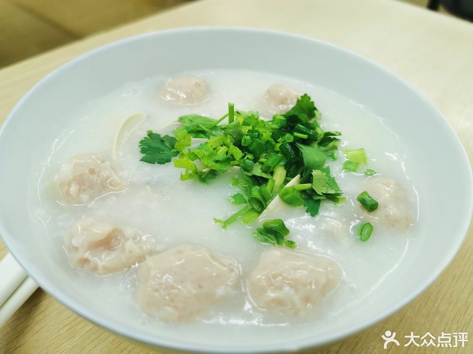 卜贝肉丸粥图片