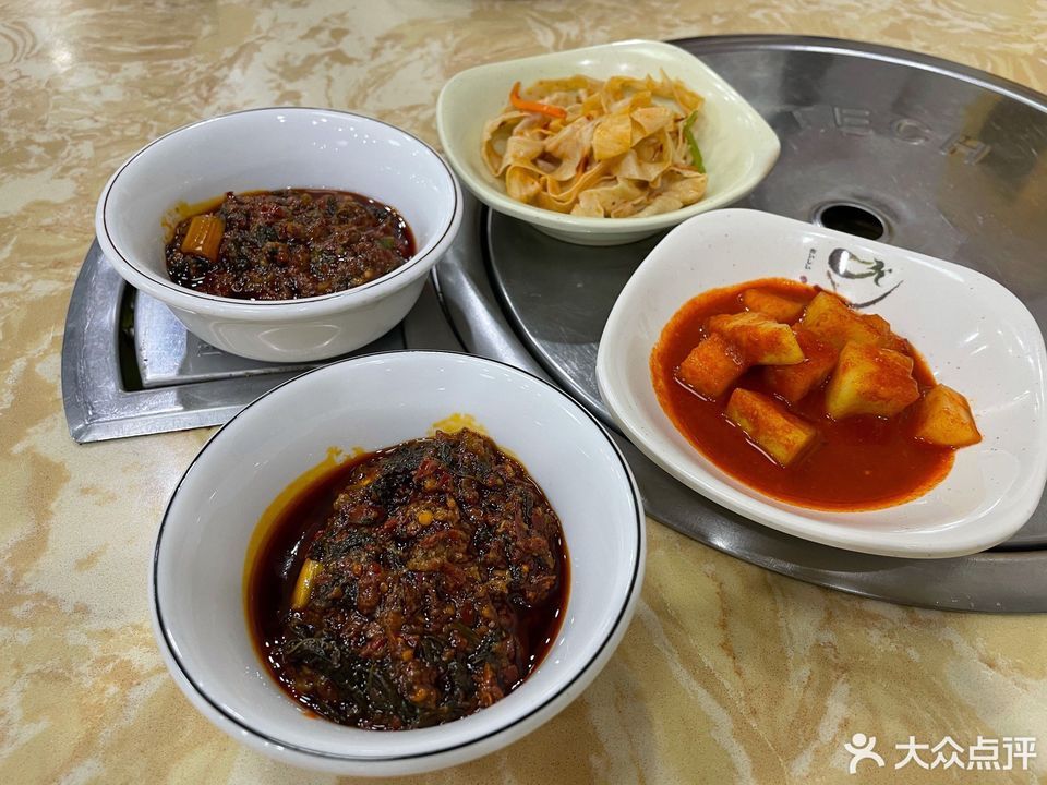 延邊朝鮮族自治州 餐飲服務 餐館 > 英順狗肉館狗雜拼盤 蒜泥黃瓜