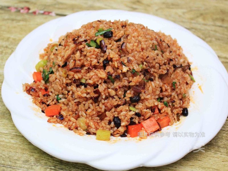 榨菜肉丝炒饭图片