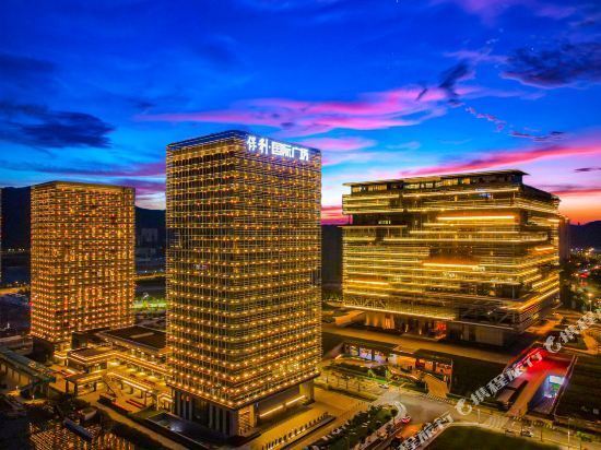 走,在哪,在哪里,在哪儿):珠海市香洲区宝顺路51号朗廷广场1栋207室