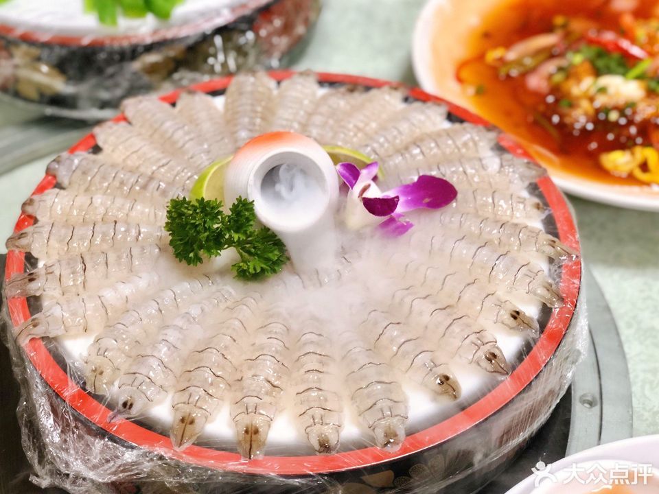 濑尿虾刺身图片