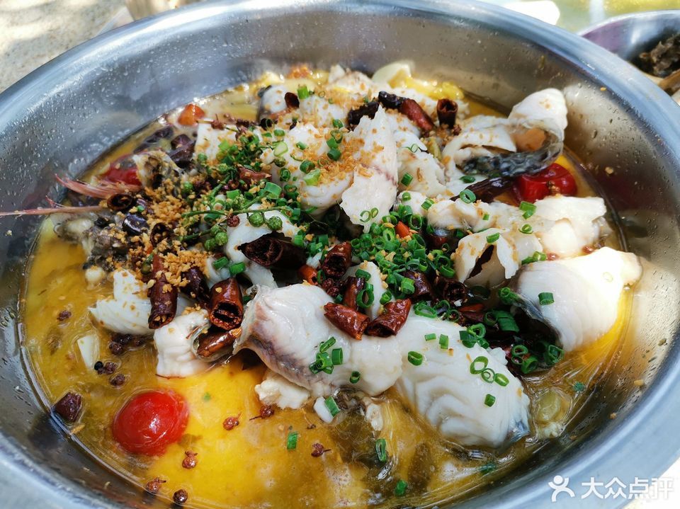 水煮罗非鱼图片