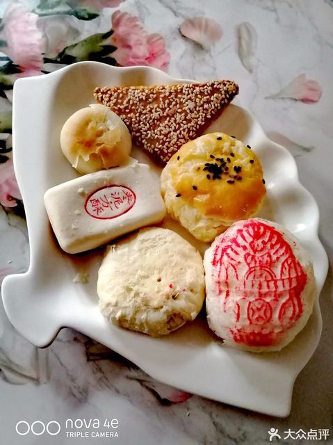 白皮王糕点利民道店