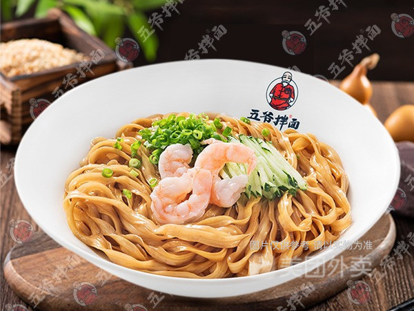 虾仁葱油拌面图片