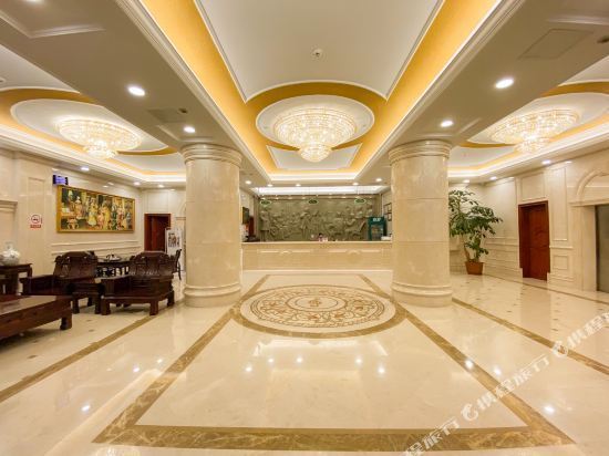 酒店蒙自源过桥米线(茂名金港湾店)富生美食(高凉店)麦当劳(高凉中路