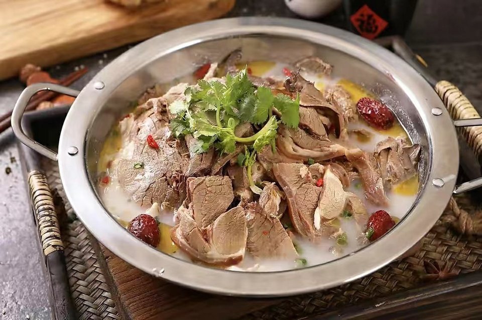 晋府滋补羊肉锅图片