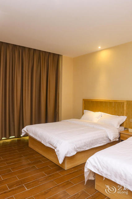 汕尾市 住宿服务 酒店 > 汕尾红海湾旅游区夏日舍民宿