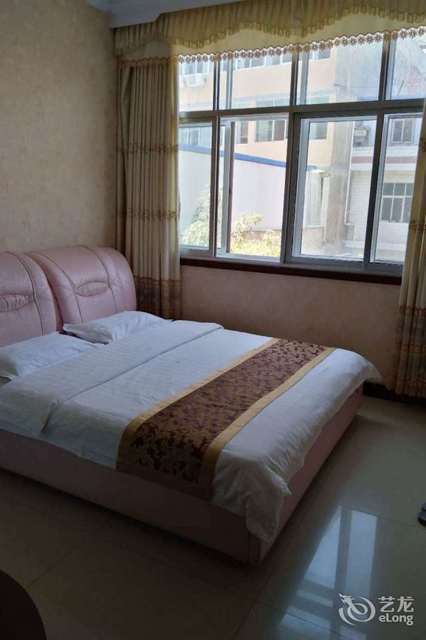 宕昌东豪家庭宾馆位于陇南市宕昌县岷江大道360号标签:民宿酒店住宿