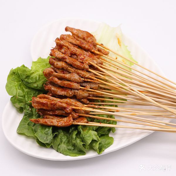 鱿鱼串里脊肉推荐菜:夺命小串位于宜春市万载县湘赣路