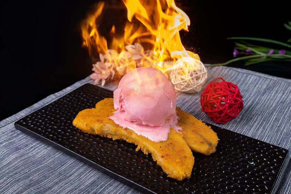 冰与火的碰撞冰淇淋图片